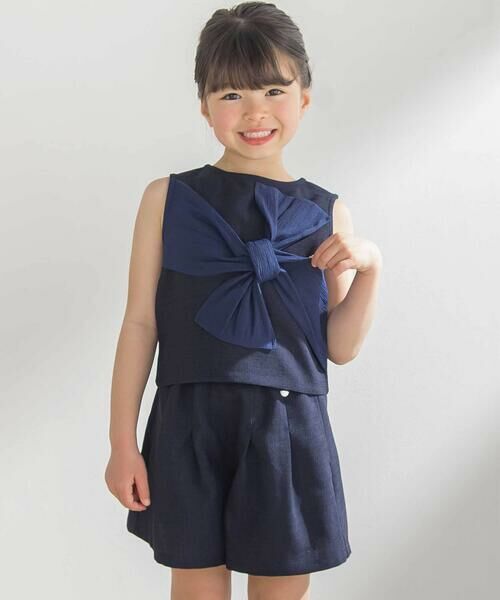 BeBe Petits Pois Vert/ベベ プチ ポワ ヴェール 【前後着用可能】ノースリーブブラウス+タックキュロットパンツセットアップ(95~150cm) ネイビー 100cm BeBe Petits Pois Vert/ベベ プチ ポワ ヴェール 【前後着用可能】ノースリーブブラウス+タックキュロットパンツセットアップ(95~150cm) ネイビー 100cm
