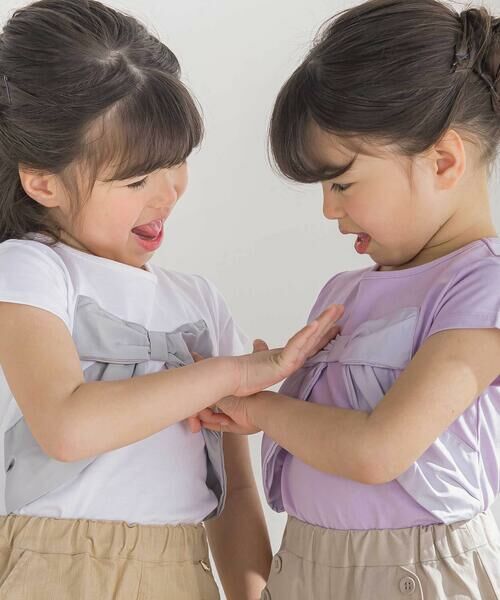BeBe Petits Pois Vert / ベベ プチ ポワ ヴェール Tシャツ | サテン風配色リボンモチーフ半袖Tシャツ(95~150cm) | 詳細8