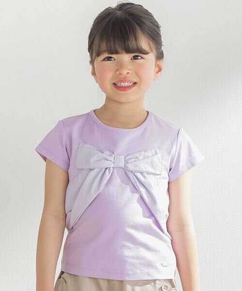 BeBe Petits Pois Vert / ベベ プチ ポワ ヴェール Tシャツ | サテン風配色リボンモチーフ半袖Tシャツ(95~150cm)(パープル)