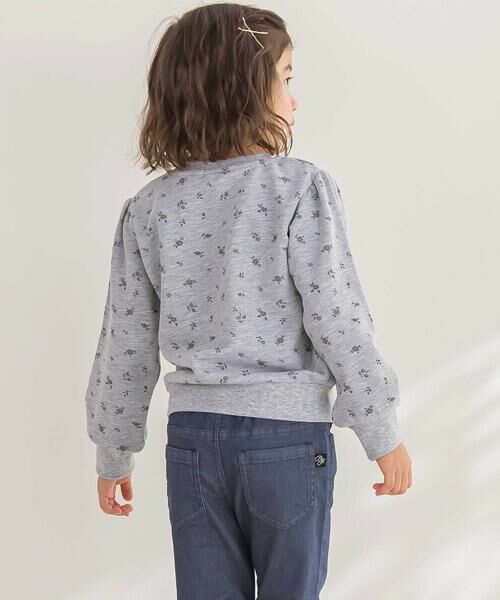 BeBe Petits Pois Vert / ベベ プチ ポワ ヴェール スウェット | 【店舗限定】花柄インクジェット裏毛長袖トレーナー(95~150cm) | 詳細4