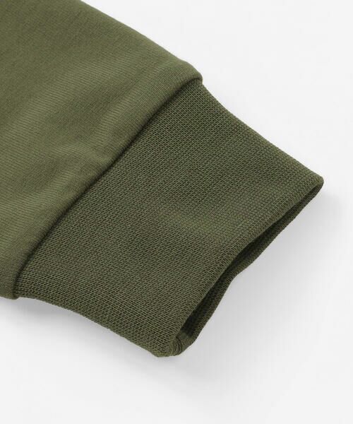 BeBe Petits Pois Vert / ベベ プチ ポワ ヴェール スウェット | 配色斜め切り替えエンボス加工トレーナー(95~150cm) | 詳細8