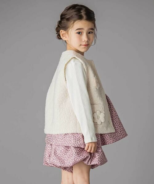 BeBe Petits Pois Vert / ベベ プチ ポワ ヴェール ベスト | 花モチーフシープボアベスト(95~150cm) | 詳細2