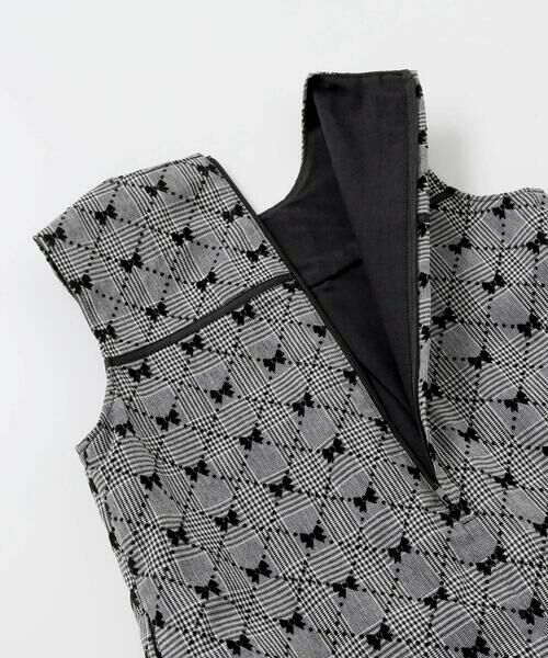 BeBe Petits Pois Vert / ベベ プチ ポワ ヴェール ミニ・ひざ丈スカート | 【店舗限定】【お揃い】リボンプリントチェックジャンパースカート(95~150cm) | 詳細8