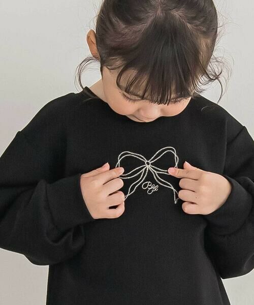 BeBe Petits Pois Vert / ベベ プチ ポワ ヴェール スウェット | 【店舗限定】ポンチ裾フリルリボン刺しゅうトレーナー(95~150cm) | 詳細2