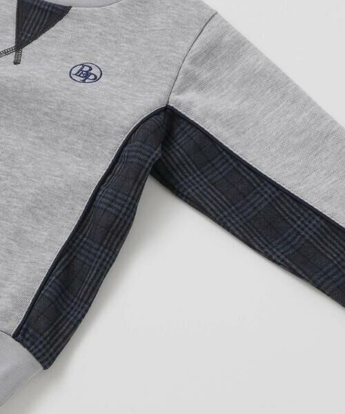 BeBe Petits Pois Vert / ベベ プチ ポワ ヴェール スウェット | 【店舗限定】【お揃い】カノコボンディングチェックジャガード切り替えトレーナー(95~150cm) | 詳細15