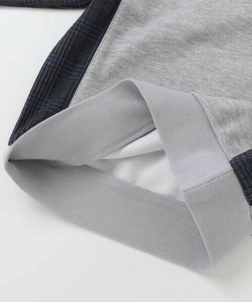 BeBe Petits Pois Vert / ベベ プチ ポワ ヴェール スウェット | 【店舗限定】【お揃い】カノコボンディングチェックジャガード切り替えトレーナー(95~150cm) | 詳細17