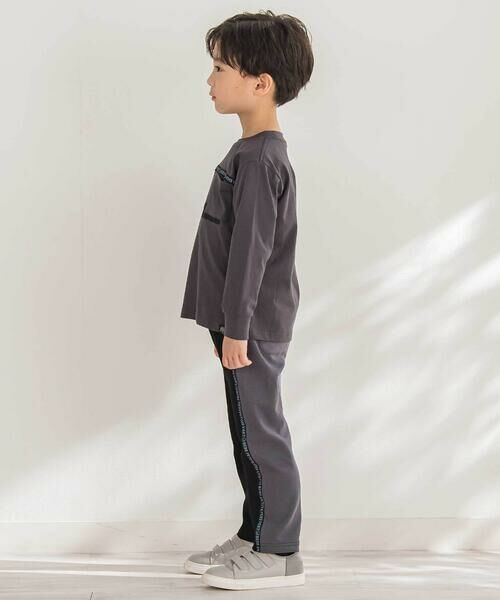 BeBe Petits Pois Vert / ベベ プチ ポワ ヴェール チノ・ワークパンツ | 【店舗限定】ポンチロゴライン切り替えパンツ(95~160cm) | 詳細2