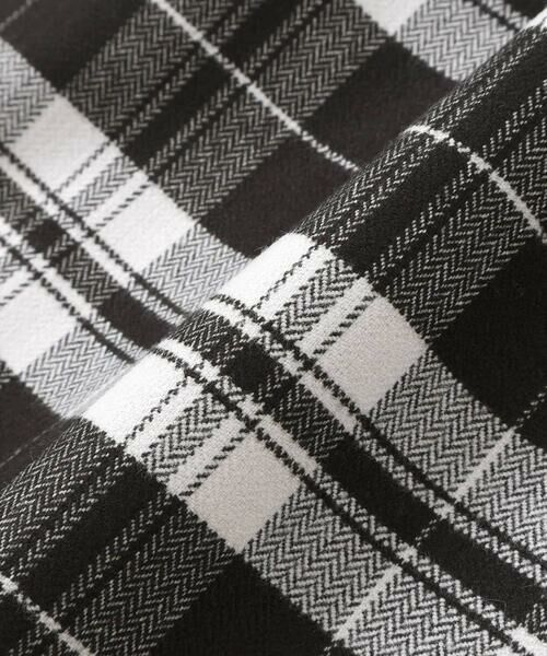 BeBe Petits Pois Vert / ベベ プチ ポワ ヴェール ミニ・ひざ丈スカート | 【店舗限定】【お揃い】センタータックチェックスカート(95~150cm) | 詳細14