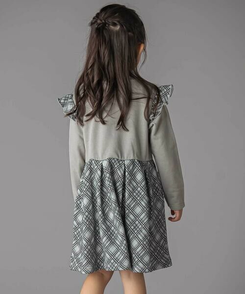 BeBe Petits Pois Vert / ベベ プチ ポワ ヴェール ミニ丈・ひざ丈ワンピース | 【お揃い】チェック柄裏毛ベロアリボンタックワンピース(95~150cm) | 詳細2