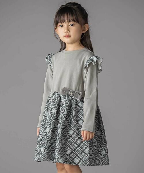 BeBe Petits Pois Vert/ベベ プチ ポワ ヴェール 【お揃い】チェック柄裏毛ベロアリボンタックワンピース(95~150cm) グレー系 100cm BeBe Petits Pois Vert/ベベ プチ ポワ ヴェール 【お揃い】チェック柄裏毛ベロアリボンタックワンピース(95~150cm) グレー系 100cm