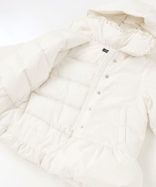 BeBe Petits Pois Vert / ベベ プチ ポワ ヴェール その他アウター | フリル襟スカラップタフタダウンコート(95~160cm) | 詳細16