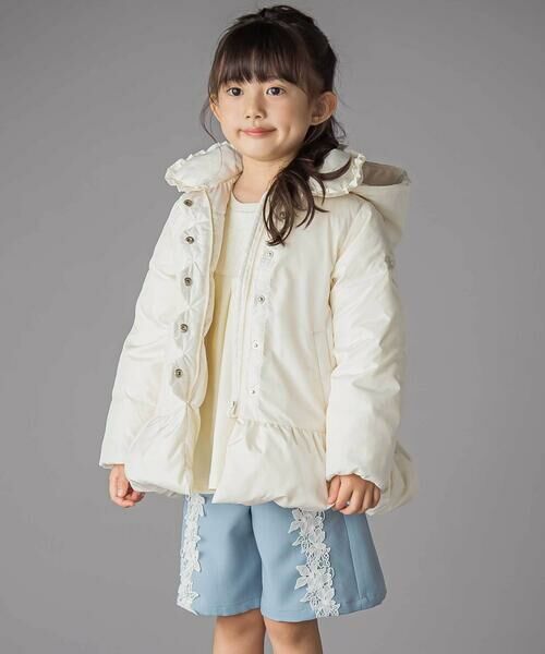 BeBe Petits Pois Vert / ベベ プチ ポワ ヴェール その他アウター | フリル襟スカラップタフタダウンコート(95~160cm) | 詳細3