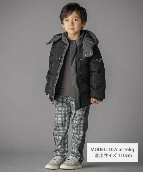 BeBe Petits Pois Vert / ベベ プチ ポワ ヴェール ダウンジャケット・ベスト | 配色タフタ切り替えダウンコート(95~160cm) | 詳細1