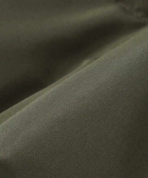 BeBe Petits Pois Vert / ベベ プチ ポワ ヴェール ダウンジャケット・ベスト | 配色タフタ切り替えダウンコート(95~160cm) | 詳細23