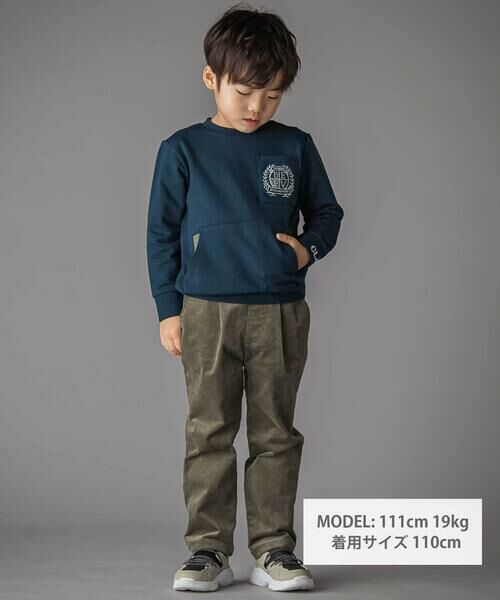 BeBe Petits Pois Vert / ベベ プチ ポワ ヴェール スウェット | エンブレム刺しゅう裏毛トレーナー(95~150cm) | 詳細1