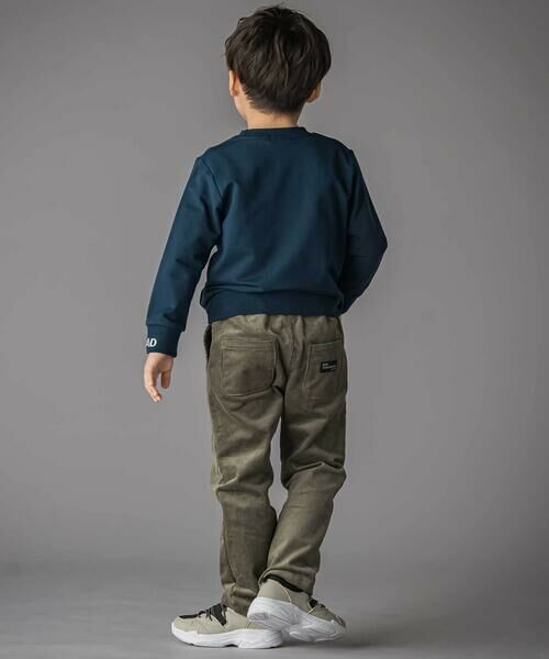 BeBe Petits Pois Vert / ベベ プチ ポワ ヴェール スウェット | エンブレム刺しゅう裏毛トレーナー(95~150cm) | 詳細3