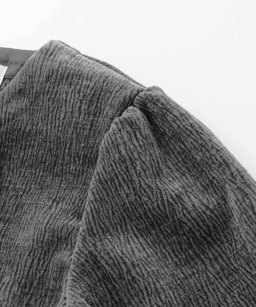 BeBe Petits Pois Vert / ベベ プチ ポワ ヴェール ノーカラージャケット | 【店舗限定】【お揃い】起毛ジャガードフリルショートジャケット(95~150cm) | 詳細10