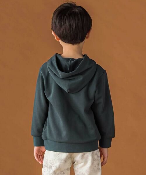 BeBe Petits Pois Vert / ベベ プチ ポワ ヴェール パーカー | 【店舗限定】グラデーションプリント裏毛フード付きトレーナー(95~160cm) | 詳細3