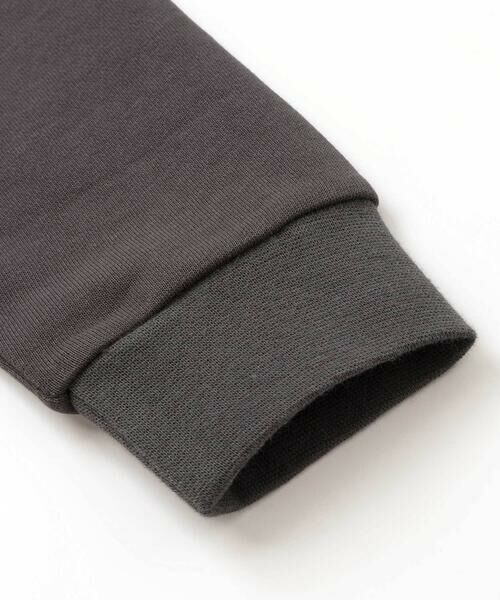 BeBe Petits Pois Vert / ベベ プチ ポワ ヴェール Tシャツ | 【店舗限定】天竺ポツポツプリント長袖Tシャツ(95~150cm) | 詳細11