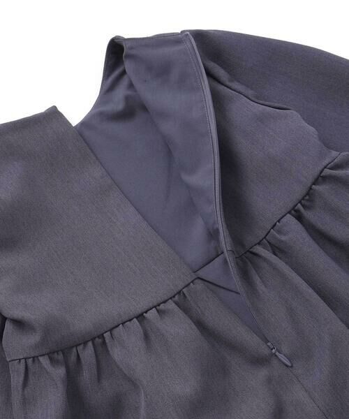 BeBe Petits Pois Vert / ベベ プチ ポワ ヴェール ミニ丈・ひざ丈ワンピース | 立体花モチーフ斜めタックワンピース(95~150cm) | 詳細18