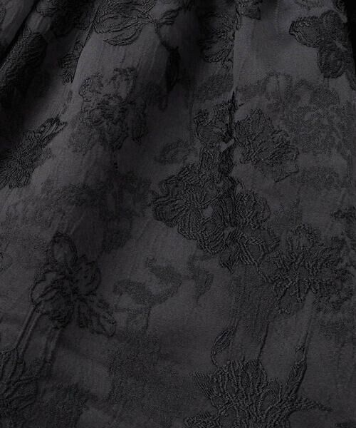 BeBe Petits Pois Vert / ベベ プチ ポワ ヴェール ミニ丈・ひざ丈ワンピース | 【お揃い】花刺しゅうジャガードワンピース+リブタートル2点セット(95~150cm) | 詳細10