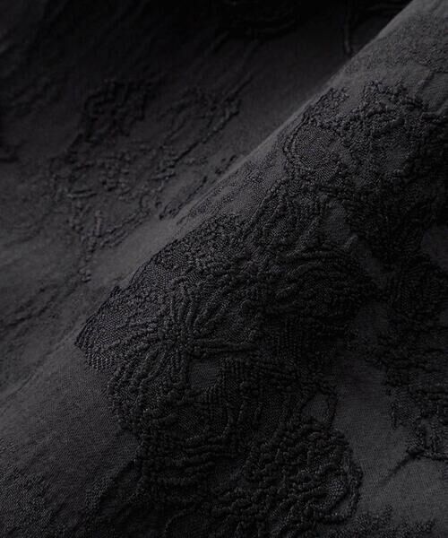 BeBe Petits Pois Vert / ベベ プチ ポワ ヴェール ミニ丈・ひざ丈ワンピース | 【お揃い】花刺しゅうジャガードワンピース+リブタートル2点セット(95~150cm) | 詳細12