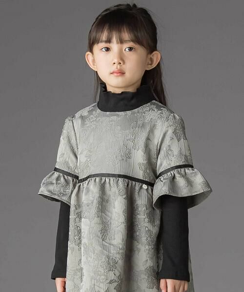 BeBe Petits Pois Vert / ベベ プチ ポワ ヴェール ミニ丈・ひざ丈ワンピース | 【お揃い】花刺しゅうジャガードワンピース+リブタートル2点セット(95~150cm) | 詳細19