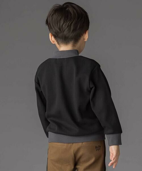 BeBe Petits Pois Vert / ベベ プチ ポワ ヴェール スウェット | 配色モックネックトレーナー(95~150cm) | 詳細3