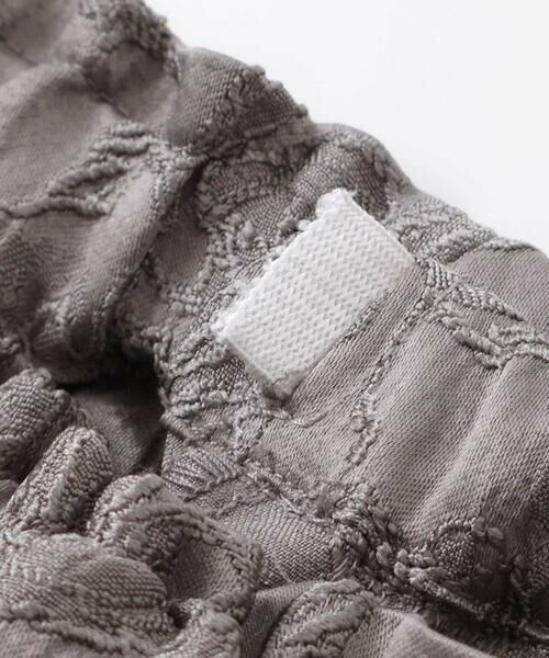 BeBe Petits Pois Vert / ベベ プチ ポワ ヴェール その他パンツ | 【お揃い】花柄ジャガードキュロットパンツ(100~150cm) | 詳細15