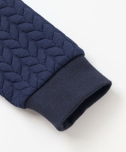BeBe Petits Pois Vert / ベベ プチ ポワ ヴェール スウェット | 【店舗限定】裏毛×袖キルトジャガードトレーナー(95~160cm) | 詳細9