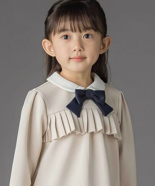 BeBe Petits Pois Vert / ベベ プチ ポワ ヴェール ミニ丈・ひざ丈ワンピース | ポンチ胸プリーツ長袖ワンピース(95~150cm) | 詳細2