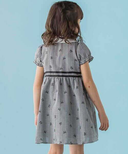 BeBe Petits Pois Vert / ベベ プチ ポワ ヴェール ミニ丈・ひざ丈ワンピース | 【店舗限定】リボン刺しゅう＆無地 襟付きワンピース(95〜150cm) | 詳細9