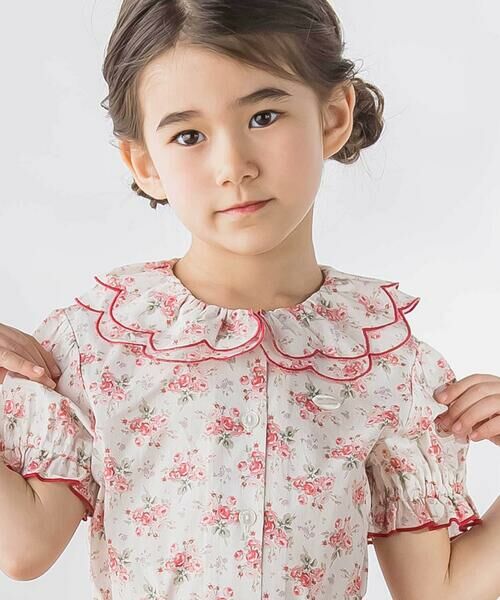 BeBe Petits Pois Vert / ベベ プチ ポワ ヴェール シャツ・ブラウス | バラ柄スカラップ襟半袖ブラウス(95~150cm) | 詳細3