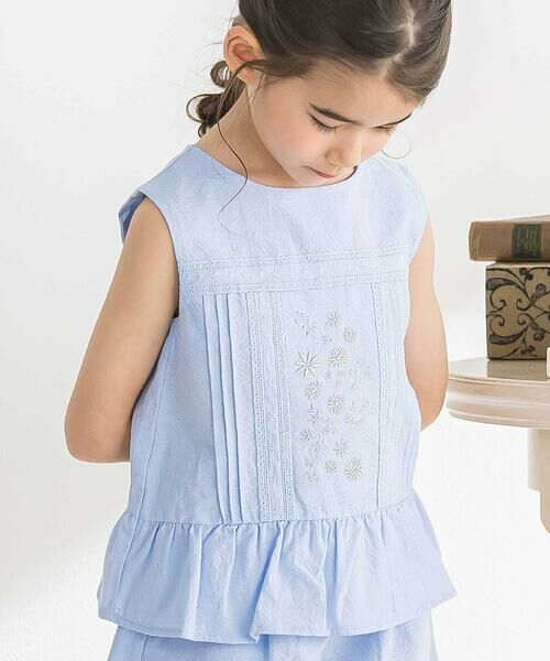 BeBe Petits Pois Vert / ベベ プチ ポワ ヴェール その他トップス | 刺しゅう入り花柄ブラウス＋キュロットセット(95~150cm) | 詳細9