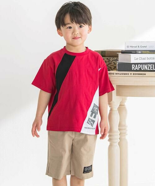 BeBe Petits Pois Vert / ベベ プチ ポワ ヴェール Tシャツ | ダイナミック斜め切り替えロゴTシャツ(95~150cm) | 詳細2