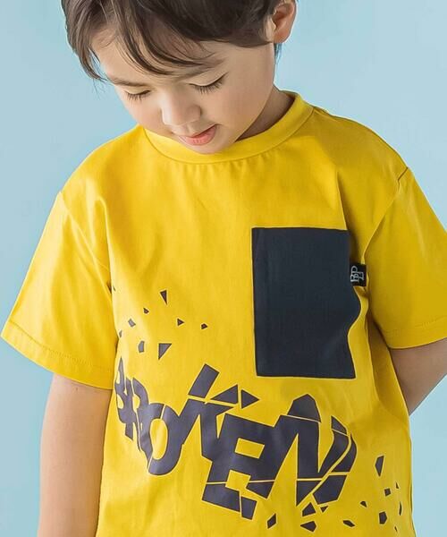 BeBe Petits Pois Vert / ベベ プチ ポワ ヴェール Tシャツ | 【店舗限定】ブロークンプリントポケット天竺半袖Tシャツ(95〜150cm) | 詳細3