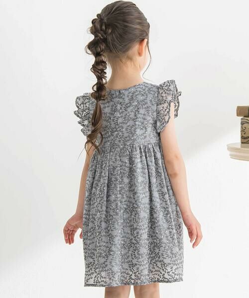 BeBe Petits Pois Vert / ベベ プチ ポワ ヴェール ミニ丈・ひざ丈ワンピース | 刺しゅうワンピース(95~150cm) | 詳細6