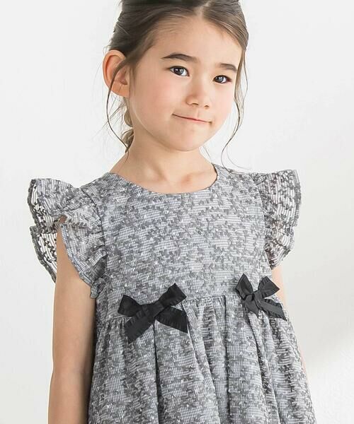 BeBe Petits Pois Vert / ベベ プチ ポワ ヴェール ミニ丈・ひざ丈ワンピース | 刺しゅうワンピース(95~150cm) | 詳細8