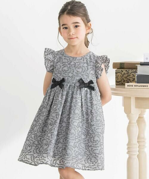 BeBe Petits Pois Vert / ベベ プチ ポワ ヴェール ミニ丈・ひざ丈ワンピース | 刺しゅうワンピース(95~150cm)（ブラック系）