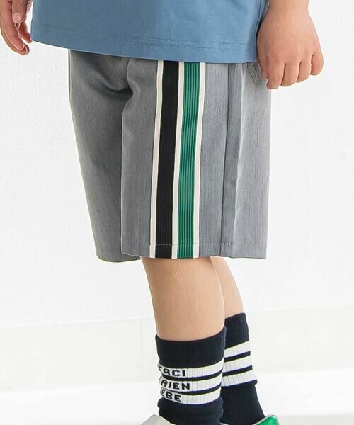 BeBe Petits Pois Vert / ベベ プチ ポワ ヴェール ショート・ハーフ・半端丈パンツ | ラインテープ入りショートパンツ(95~160cm) | 詳細6
