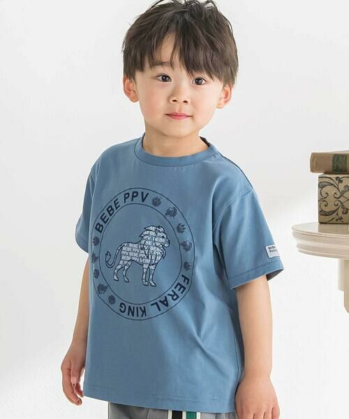 BeBe Petits Pois Vert / ベベ プチ ポワ ヴェール Tシャツ | サークルロゴ ライオンプリントTシャツ(95~160cm)（ブルー）