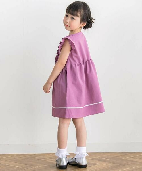 BeBe Petits Pois Vert / ベベ プチ ポワ ヴェール ミニ丈・ひざ丈ワンピース | 【店舗限定】フリルスリーブワンピース(95~150cm) | 詳細2