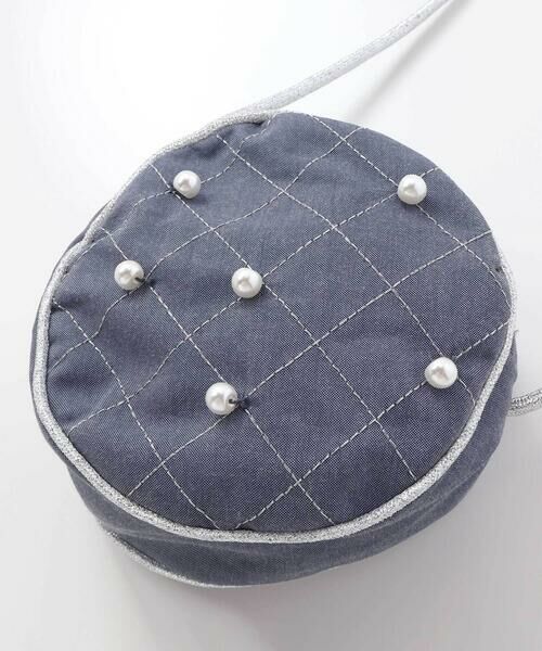 BeBe Petits Pois Vert / ベベ プチ ポワ ヴェール その他トップス | 【店舗限定】パール付きフリルショルダー ギャザーワンピース+ポシェットセット(95〜150cm) | 詳細15