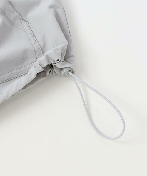 BeBe Petits Pois Vert / ベベ プチ ポワ ヴェール その他トップス | 【店舗限定】タフタアノラックデザイントップス＆ハーフパンツ セット(95〜150cm) | 詳細18