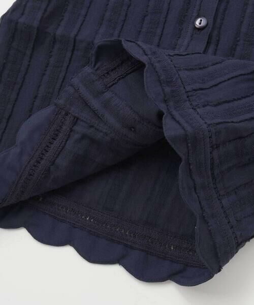 BeBe Petits Pois Vert / ベベ プチ ポワ ヴェール シャツ・ブラウス | 【店舗限定】立体ストライプ裾スカラップブラウス(95〜150cm) | 詳細13