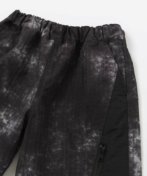 BeBe Petits Pois Vert / ベベ プチ ポワ ヴェール ショート・ハーフ・半端丈パンツ | 【店舗限定】タイダイ無地タフタ切り替えショートパンツ(100~150cm) | 詳細7