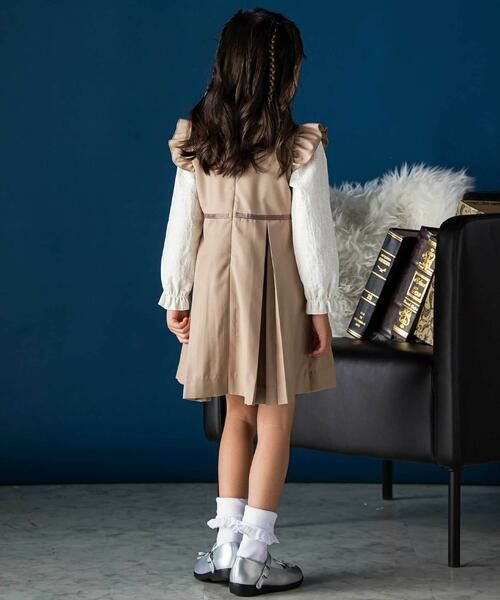 BeBe Petits Pois Vert / ベベ プチ ポワ ヴェール ミニ丈・ひざ丈ワンピース | フリル付きタックリボンポイントジャンパースカート(95~150cm) | 詳細3