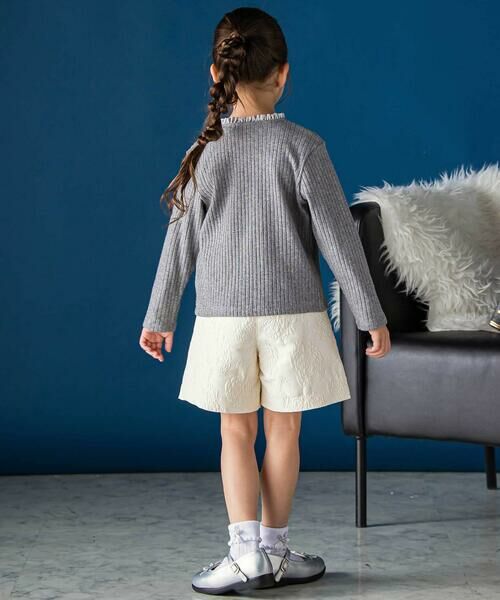 BeBe Petits Pois Vert / ベベ プチ ポワ ヴェール ショート・ハーフ・半端丈パンツ | 花柄ジャガードキュロット(95~150cm) | 詳細2