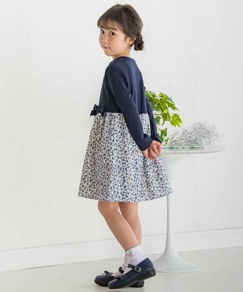 BeBe Petits Pois Vert / ベベ プチ ポワ ヴェール ミニ丈・ひざ丈ワンピース | 【店舗限定】リブ+ネル花柄ドッキング長袖ワンピース(95~150cm) | 詳細2