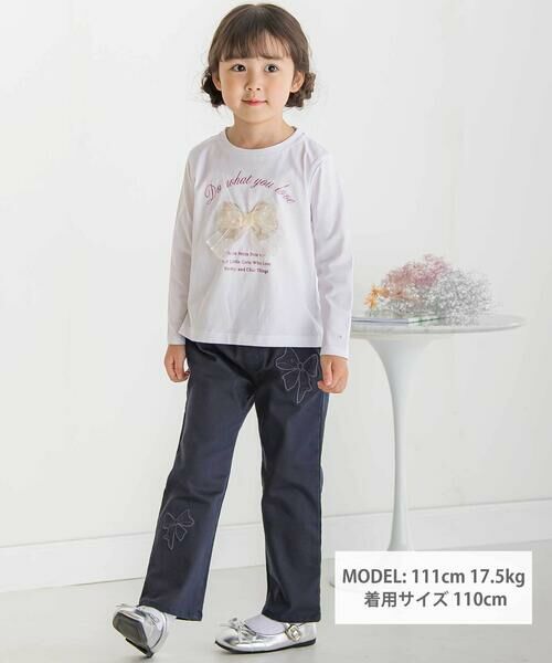 BeBe Petits Pois Vert / ベベ プチ ポワ ヴェール その他パンツ | 【店舗限定】リボン刺しゅうカラーデニムロングパンツ(95~160cm) | 詳細1